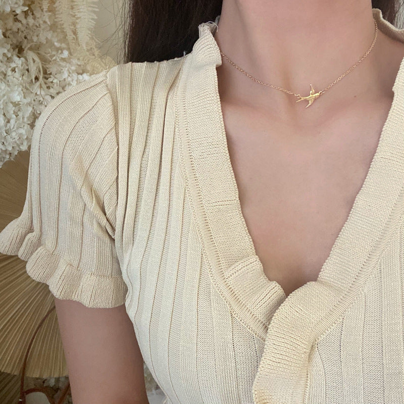 Horizontal Alloy Bird Pendant Necklace Womens Short Clavicle Chain