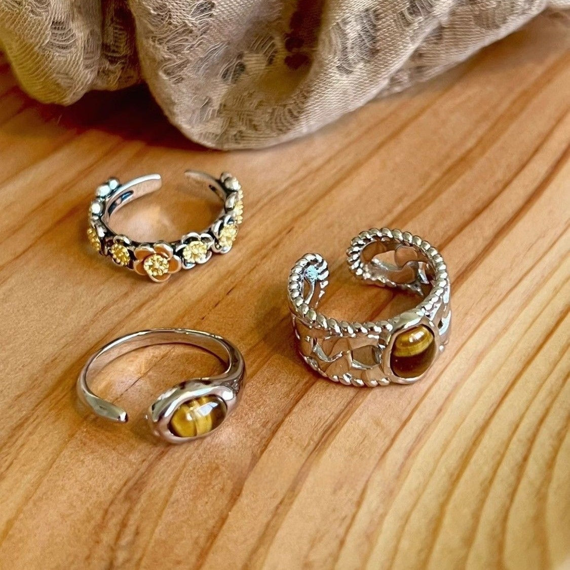 Elaborately Crafted Metal Tigers Eye Ring