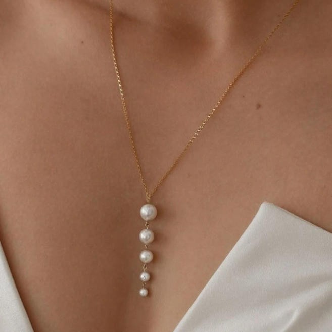 Elegant Gold Necklace A Delicate Collar-style Chain