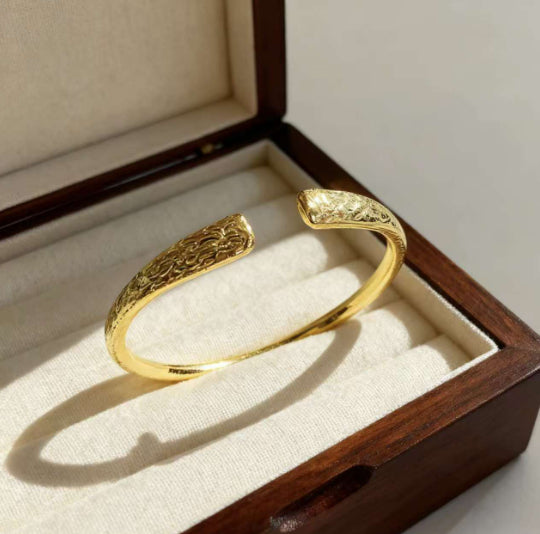 Womens Fine Sand Gold Dragon Leaps Phoenix Sings Gold Bracelet