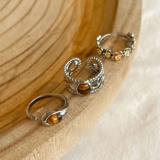 Elaborately Crafted Metal Tigers Eye Ring