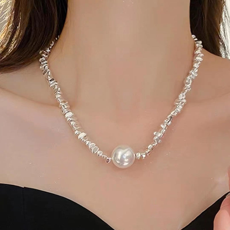 Fashionable Irregular Pearl Necklace For Women With A Touch Of Elegance
