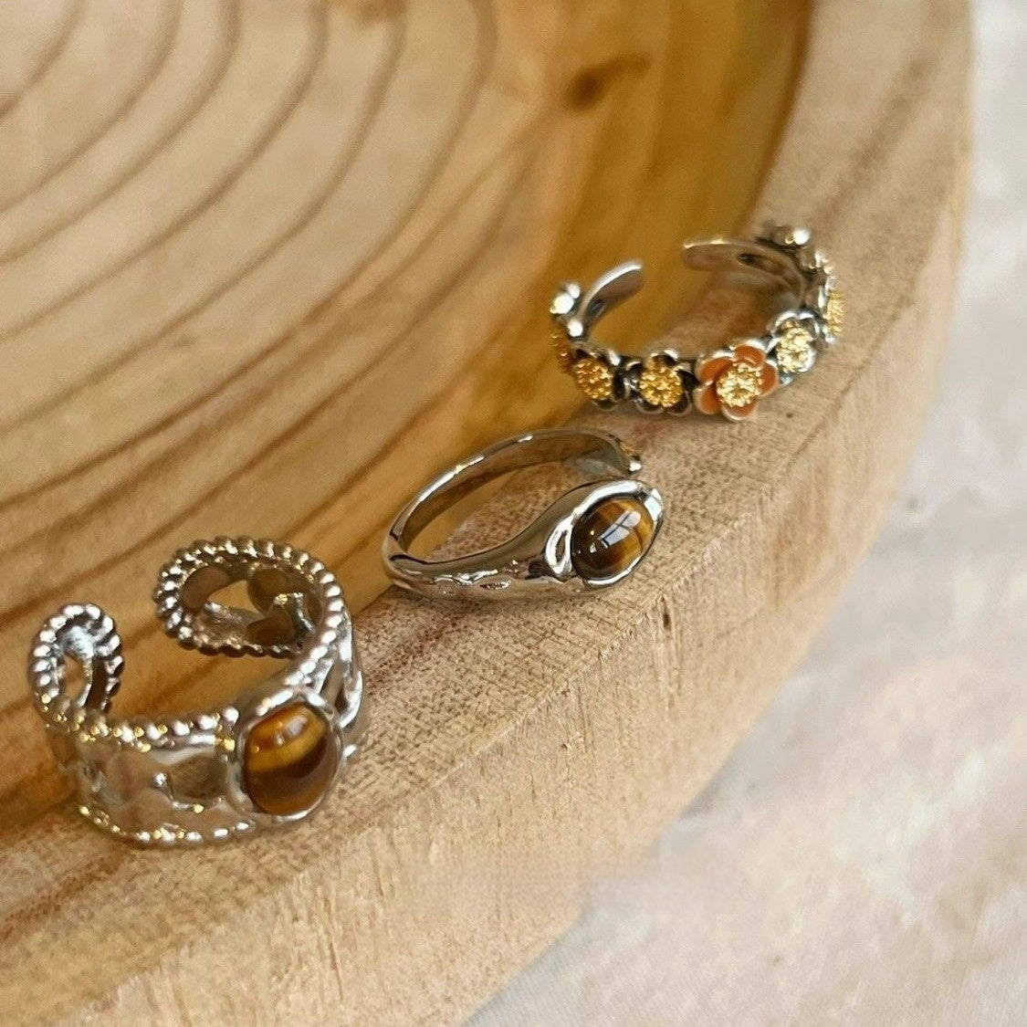 Elaborately Crafted Metal Tigers Eye Ring