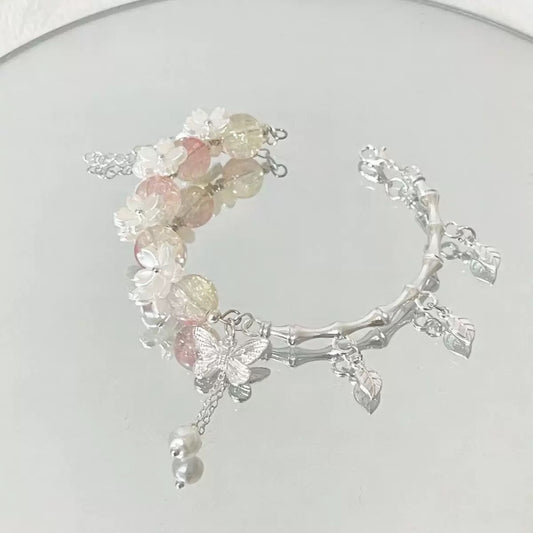 Butterfly Glass Charm Bracelet With A Niche High-End Design